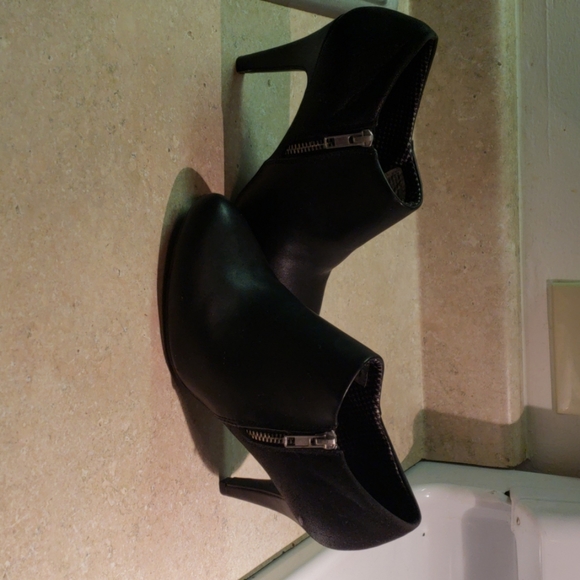 Deflex - Picture 3 of 6